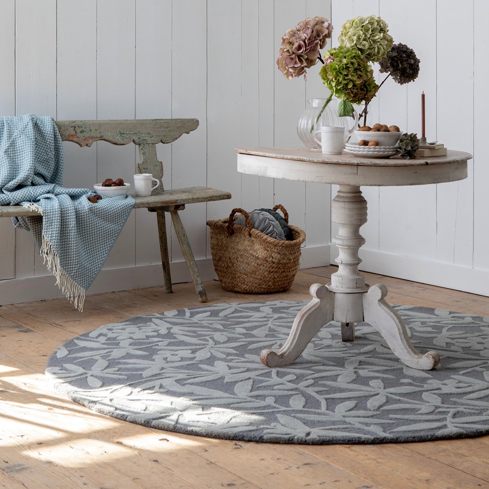 Cleavers 080904 Circle Rug by Laura Ashley in Dark Steel Grey